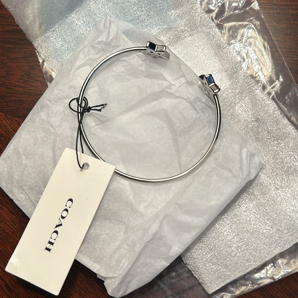 Coach crystal star bangle ! - Picture 3 of 5